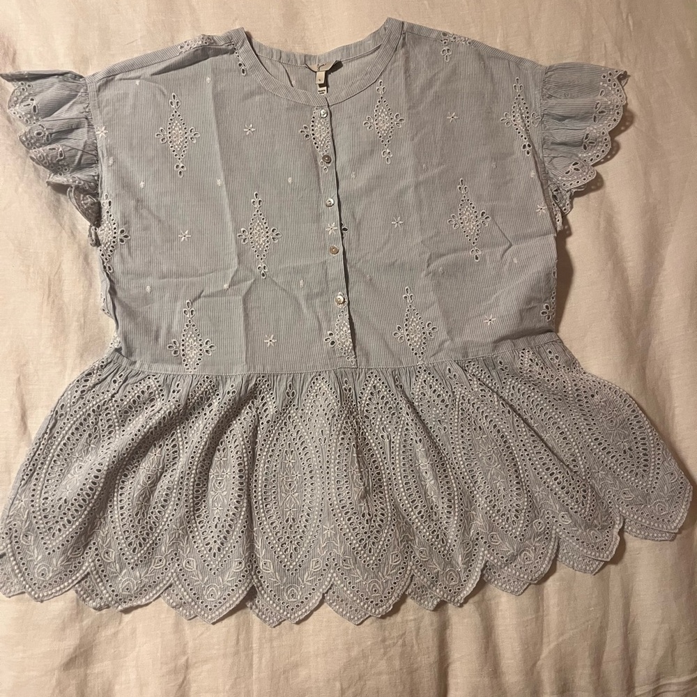 Joie Gray Flutter Sleeve Peplum Blouse